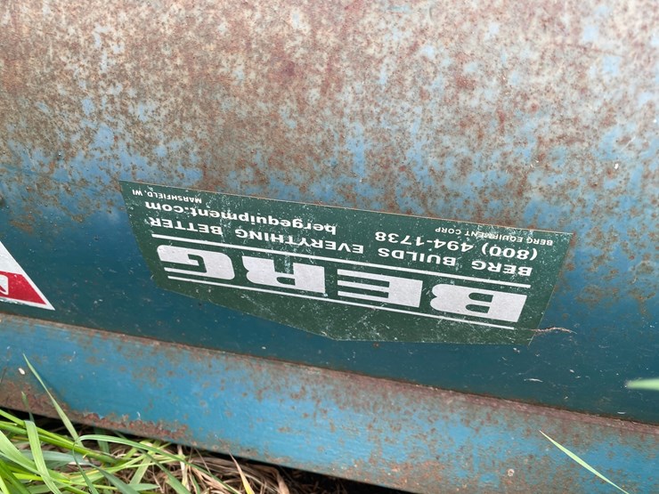 #3574-•-manure-auger-chute-image-5