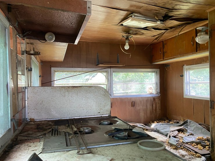 1952-cadillac-camper-rv-image-15