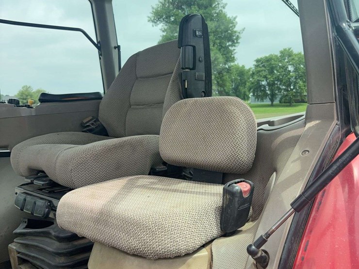 2010-case-ih-275-image-19