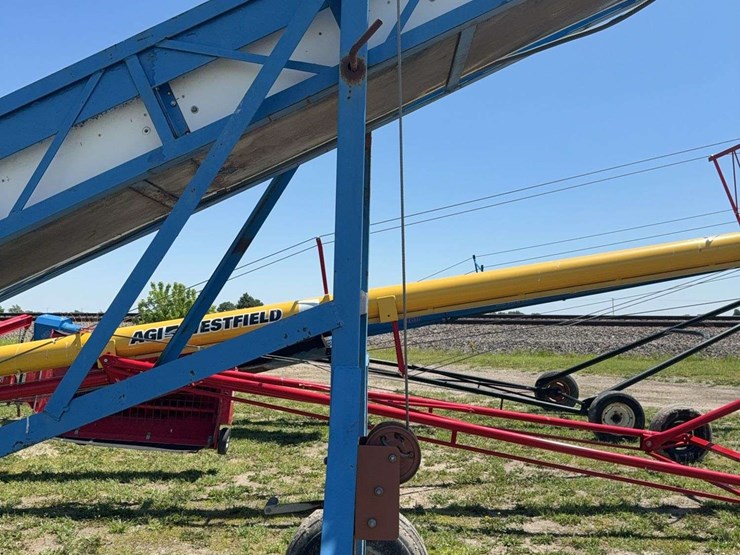 20"-x-30ft-paddle-chain-conveyor,-used-to-load-corn,-with-electric-motor,-single-phase-hookup-image-9