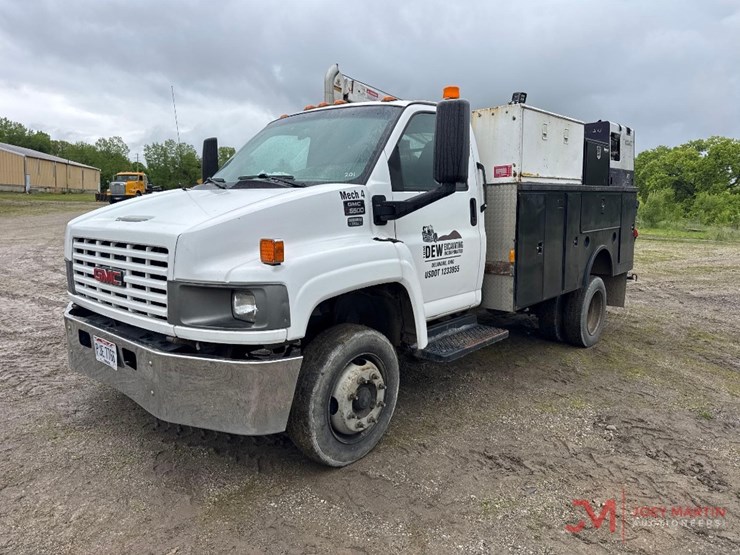 2003-gmc-c5500-service-truck-image-6