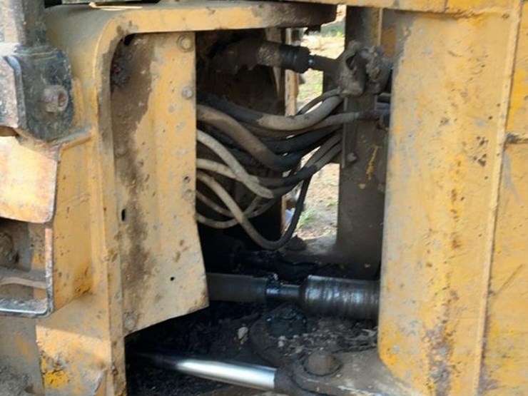 1990-john-deere-640d-image-46