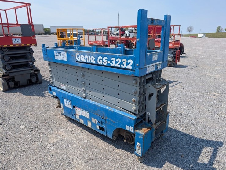 2011-genie-gs3232-image-4