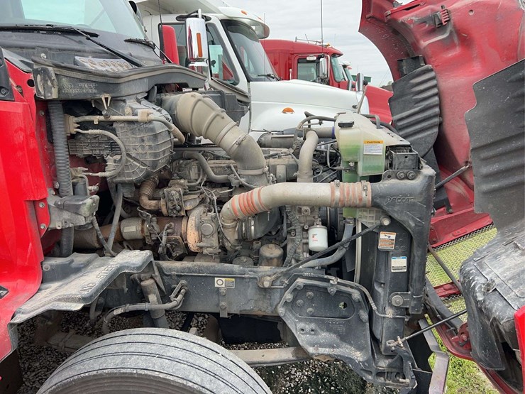 2016-kenworth-t680-image-9