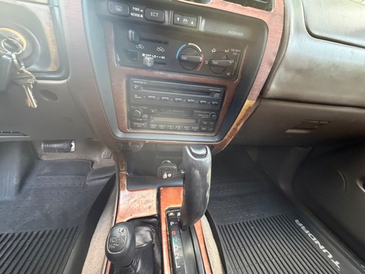 1999-toyota-4-runner-image-11