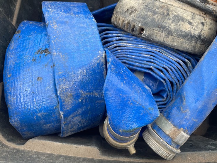 #6048-•-tsunami-sump-pump-and-water-hoses-image-2