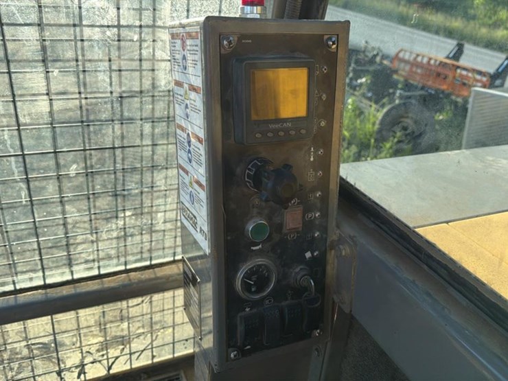 2014-terramac-rt9-image-35