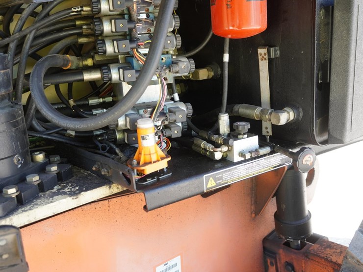 2000-jlg-600sj-image-57