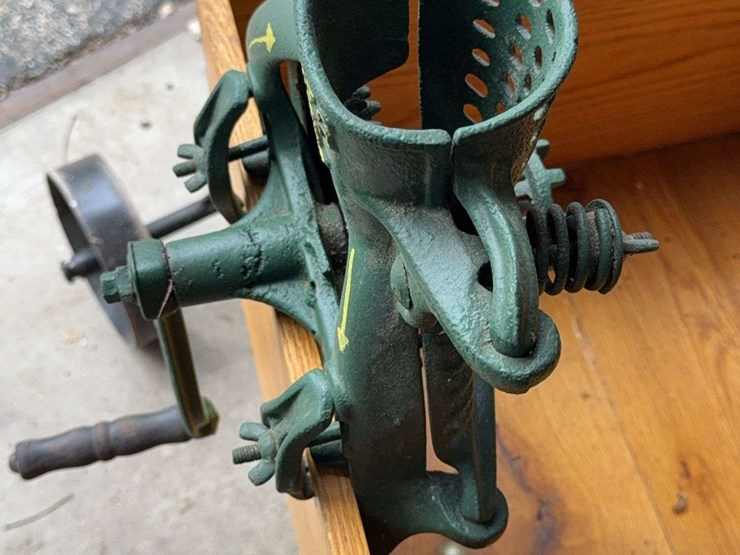 heath-mfg.-co.-'never-fail'-grinder-&-rapid-grist-mill-on-cart-image-12