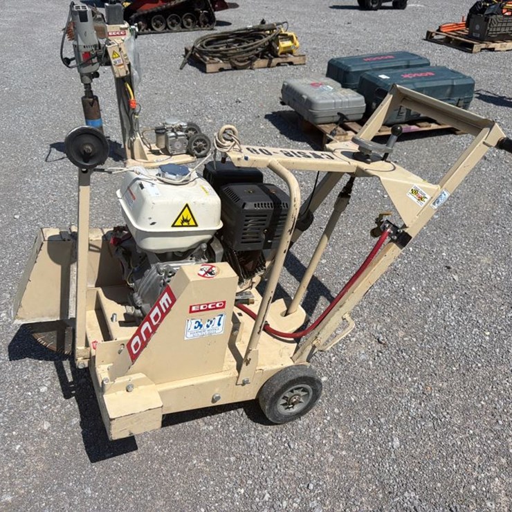 #21 • EDCO DS18 WALK BEHIND CONCRETE SAW