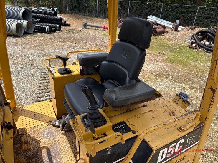 1998-caterpillar-d5c-xl-image-23