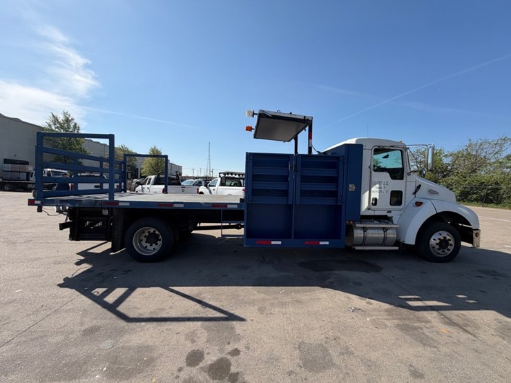 2007-kenworth-t300-image-5