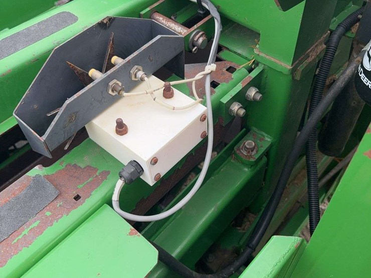 john-deere-100-image-14