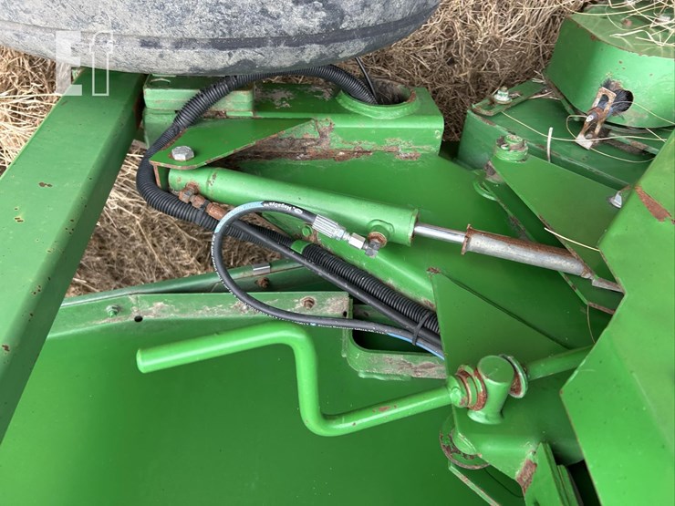 2002-john-deere-567-image-20