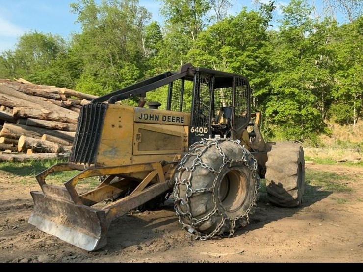 1990-john-deere-640d-image-1