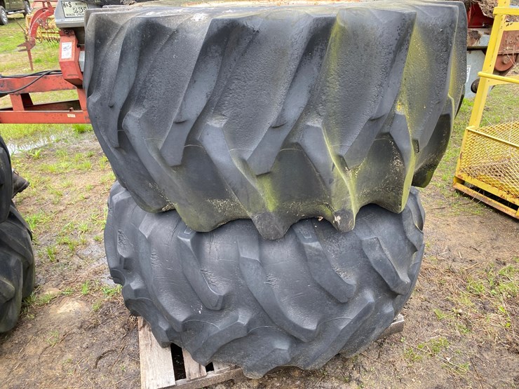#3506-•-set-of-combine-tires-with-rims-image-5