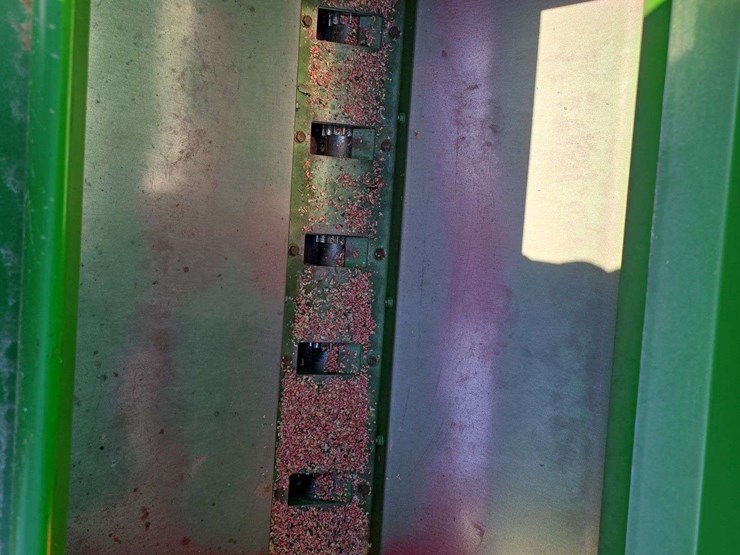 john-deere-750-image-18