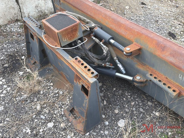 bobcat-90"-4-way-hydraulic-dozer-blade-image-4