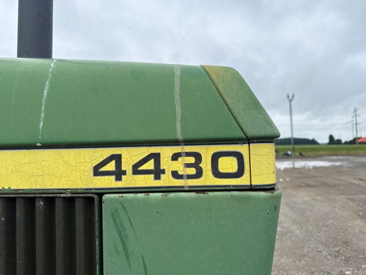 john-deere-4430-image-33