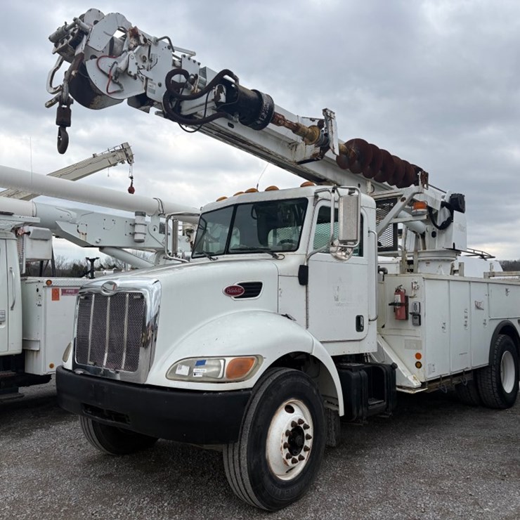 2007 PETERBILT 335