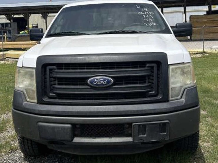 2014-ford-f150-xl-image-2