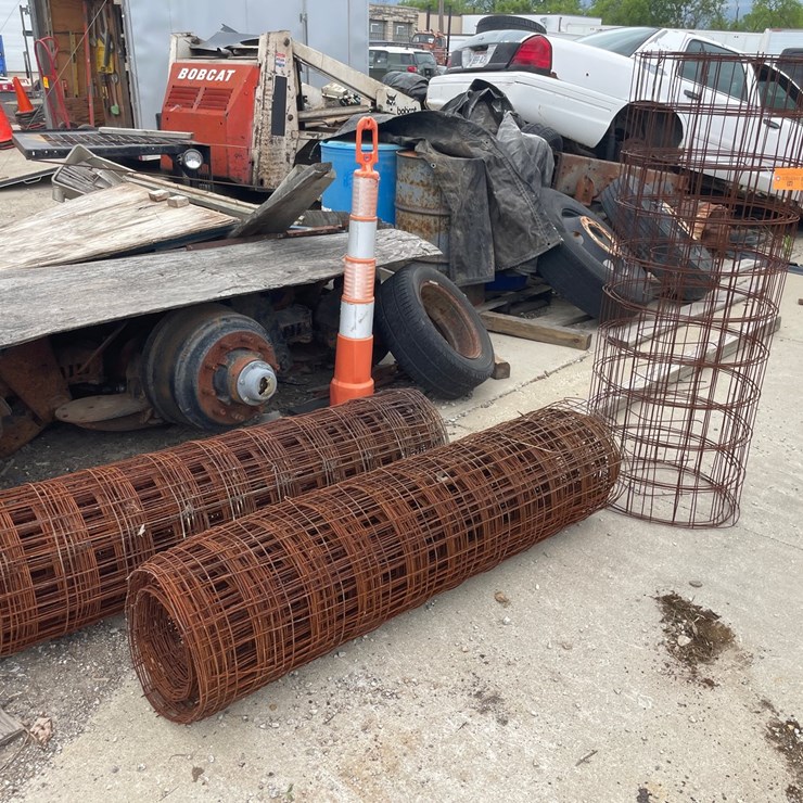 #6066 • Wire Fence Rolls