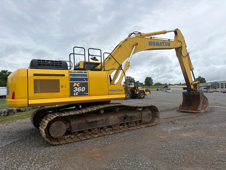 komatsu-pc360-lc-10-image-3