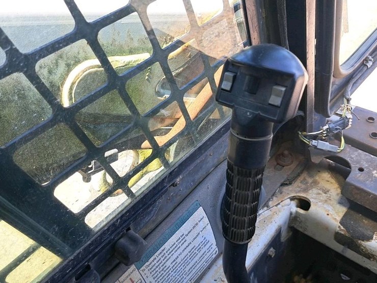 2008-bobcat-s185-image-16