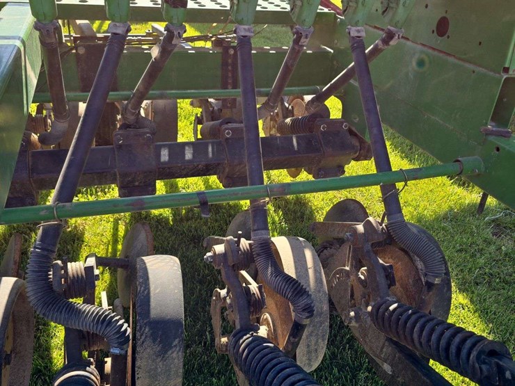 john-deere-750-image-16