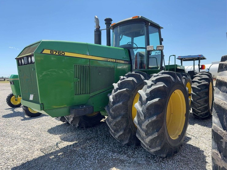 john-deere-8760-image-2