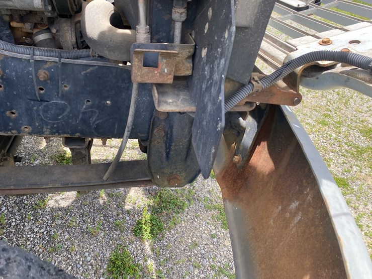 2002-gmc-6500-dump-truck-image-47