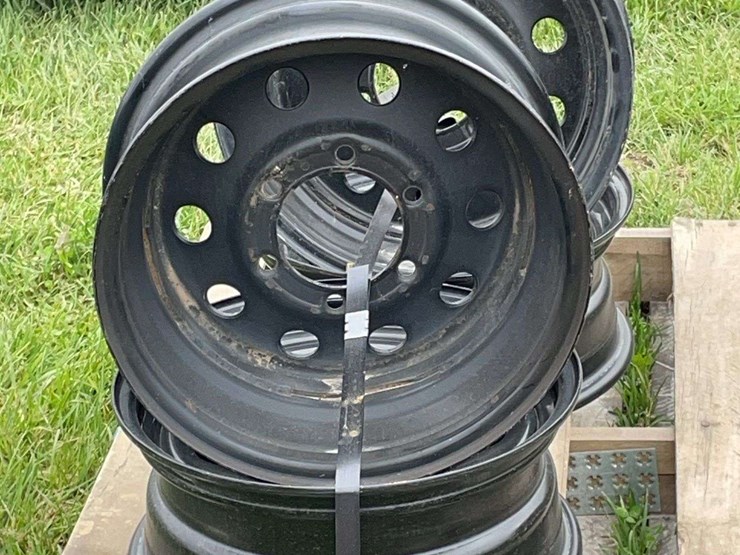 4-trailer-rims-image-2