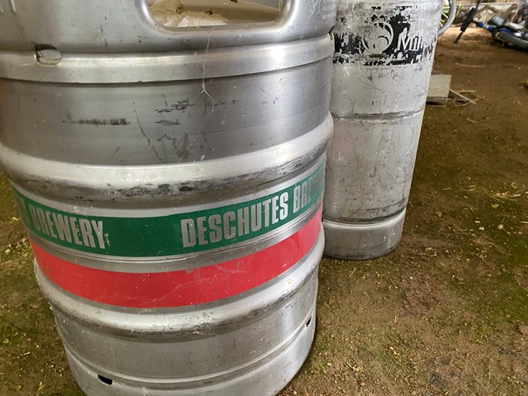 #3599-•-(3)-kegs-image-5