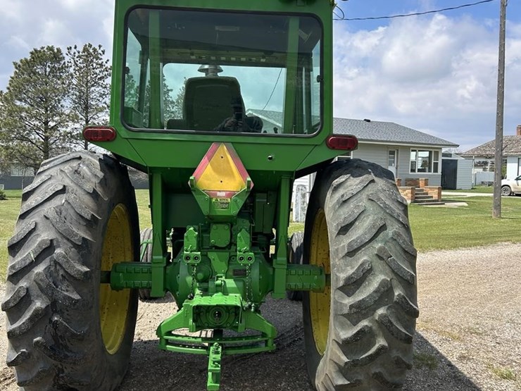john-deere-4320-image-6