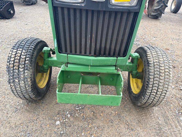 john-deere-850-image-24