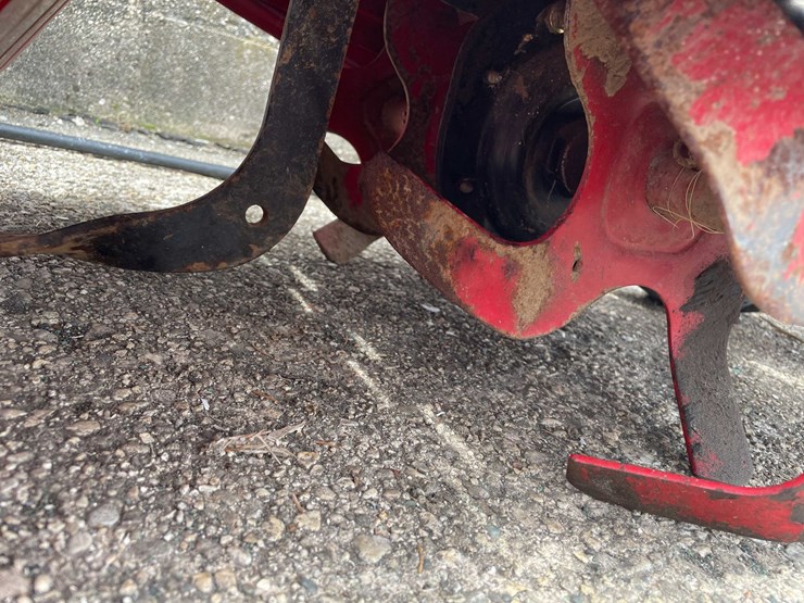 #4191-•-yard-machines-counter-rotating-tines-image-5