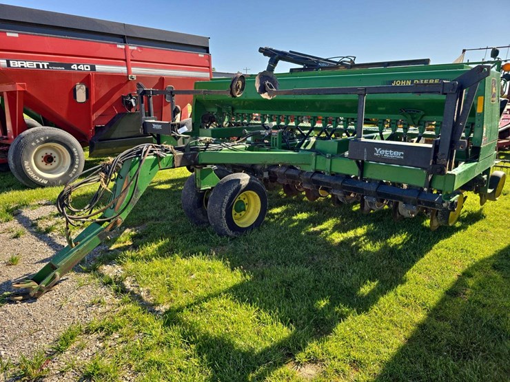 john-deere-750-image-1