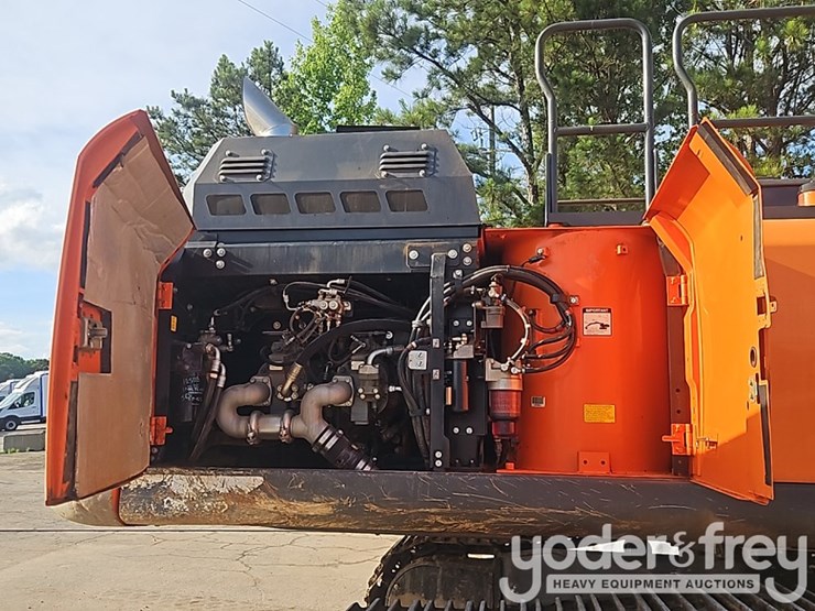 2018-hitachi-zx350-image-22