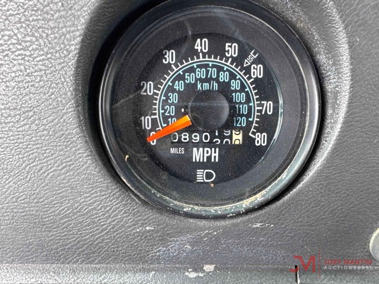 1988-mack-rd688s-image-42