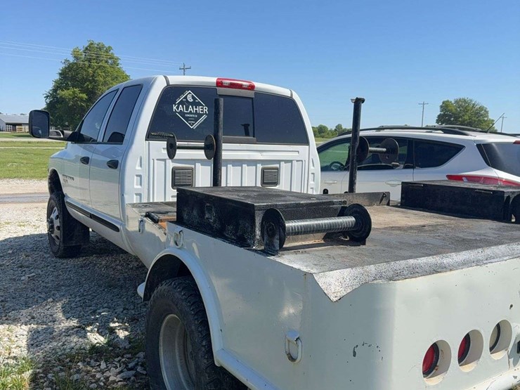 2005-dodge-ram-3500-image-4
