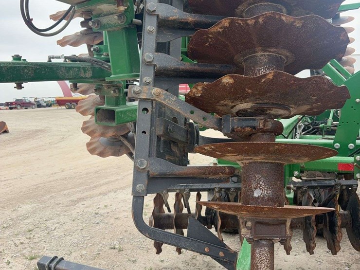 2013-john-deere-2623-image-18