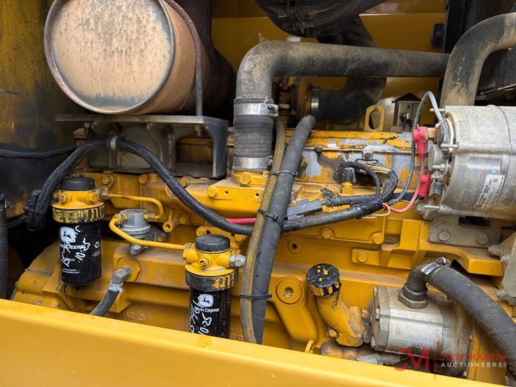 2004-deere-624j-image-15