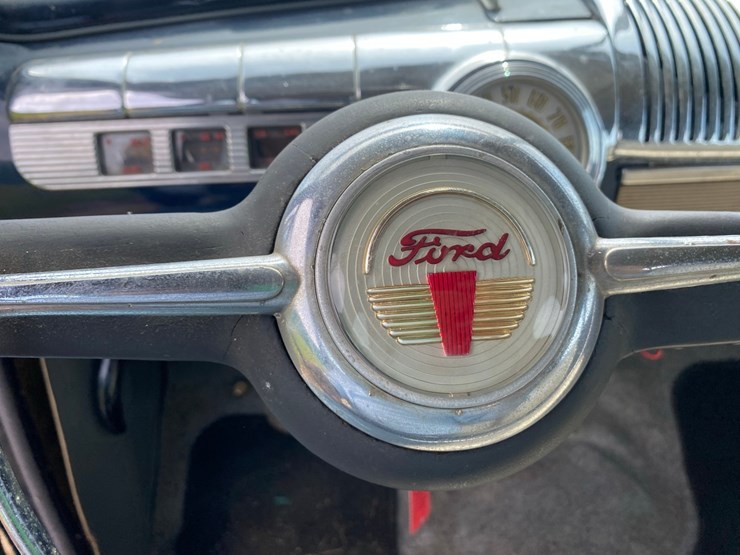 1946-ford-deluxe-business-coupe-image-54