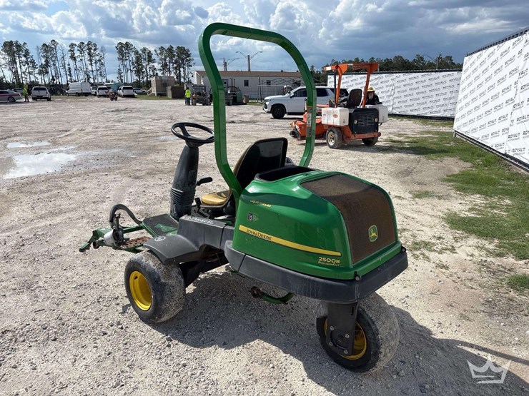 2018-john-deere-2500b-image-4