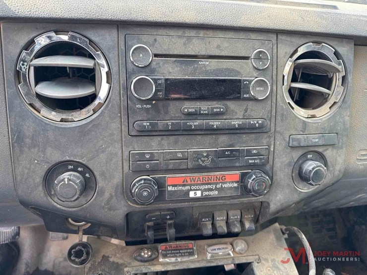 2011-ford-f550-xl-image-35