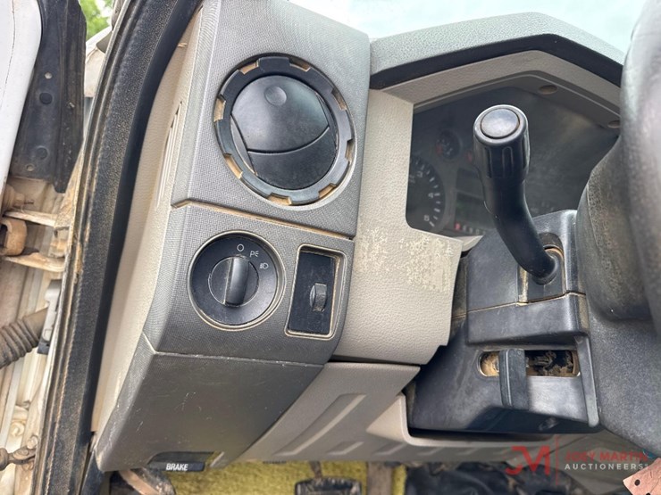 2008-ford-f350-xl-image-37