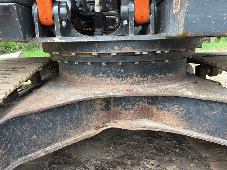 2012-hitachi-zx160-image-54