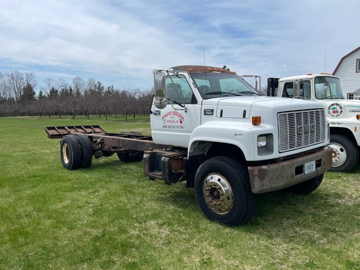 #4157-•-2000-gmc-c7500-(has-wi,-title)-image-3