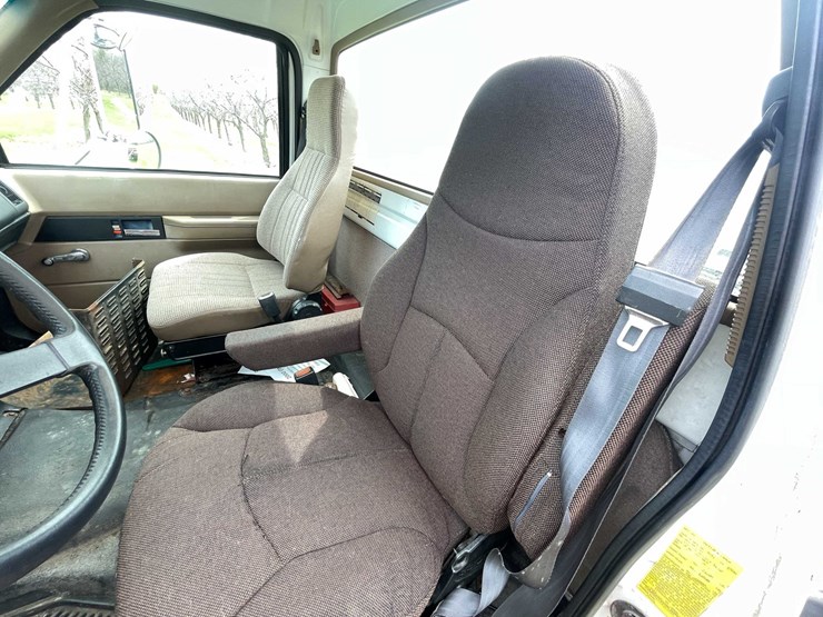 #4157-•-2000-gmc-c7500-(has-wi,-title)-image-88