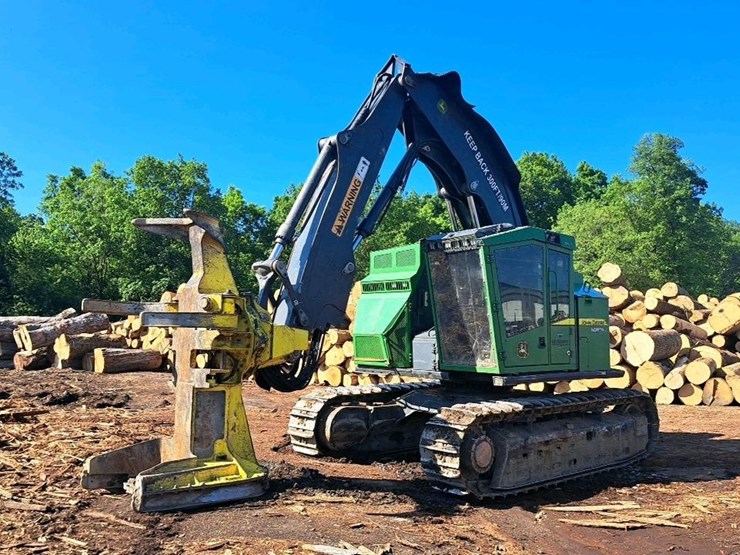 2016-deere-853m-image-1
